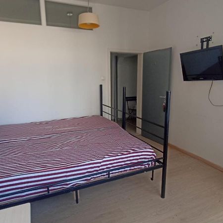 Newborn Comfort Hostel The Biggest Hostel Of Town With Best Location Πρίστινα Εξωτερικό φωτογραφία