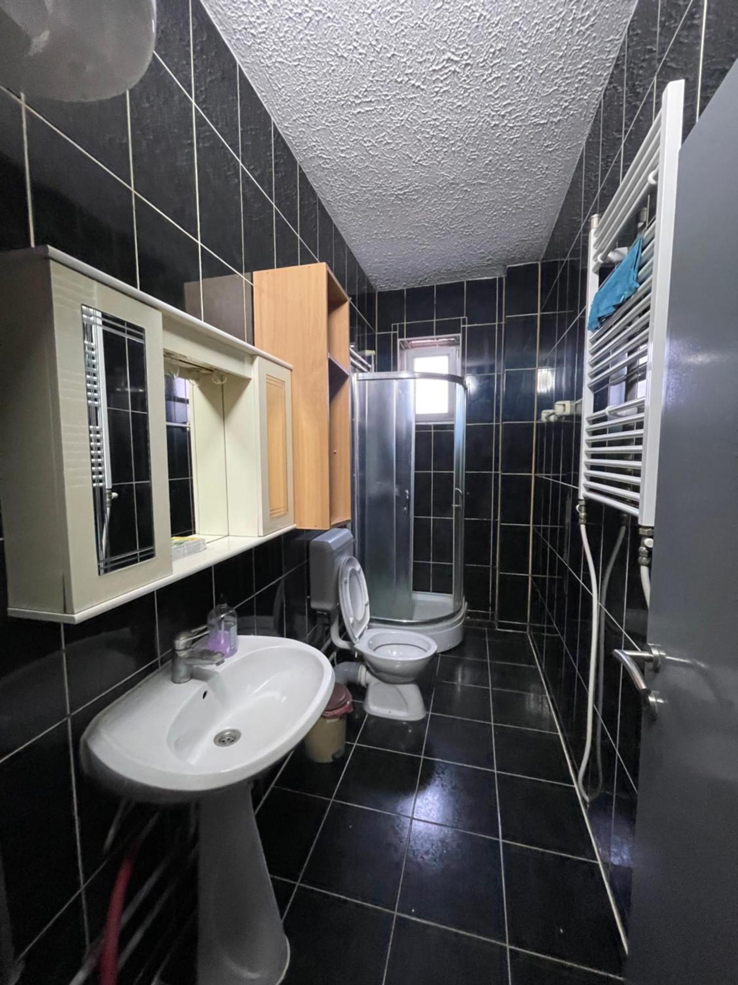 Newborn Comfort Hostel The Biggest Hostel Of Town With Best Location Πρίστινα Εξωτερικό φωτογραφία