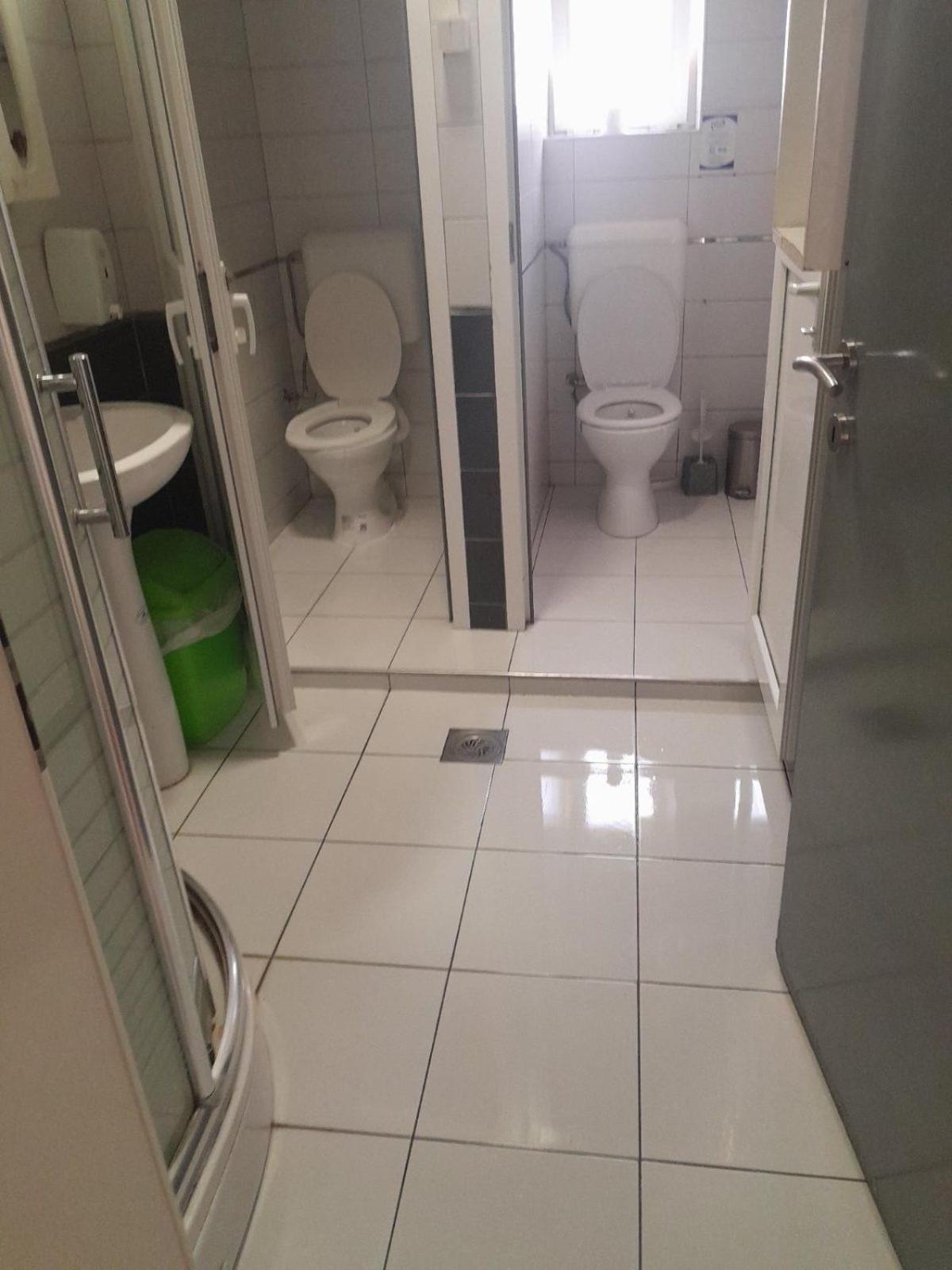 Newborn Comfort Hostel The Biggest Hostel Of Town With Best Location Πρίστινα Εξωτερικό φωτογραφία